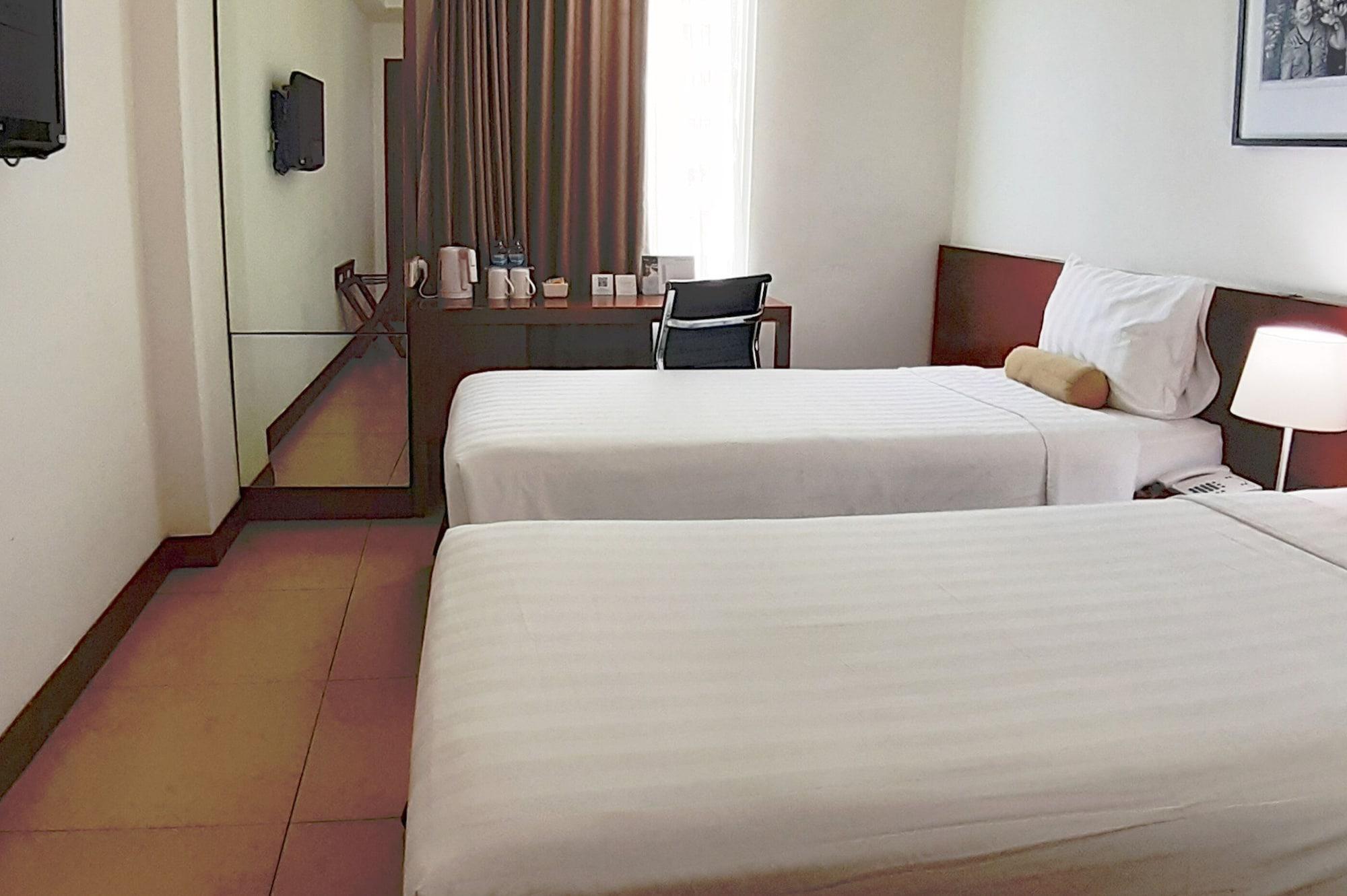 Park Hotel Cawang Jakarta Exterior photo