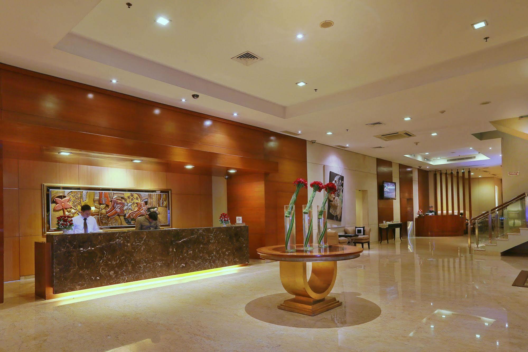 Park Hotel Cawang Jakarta Exterior photo